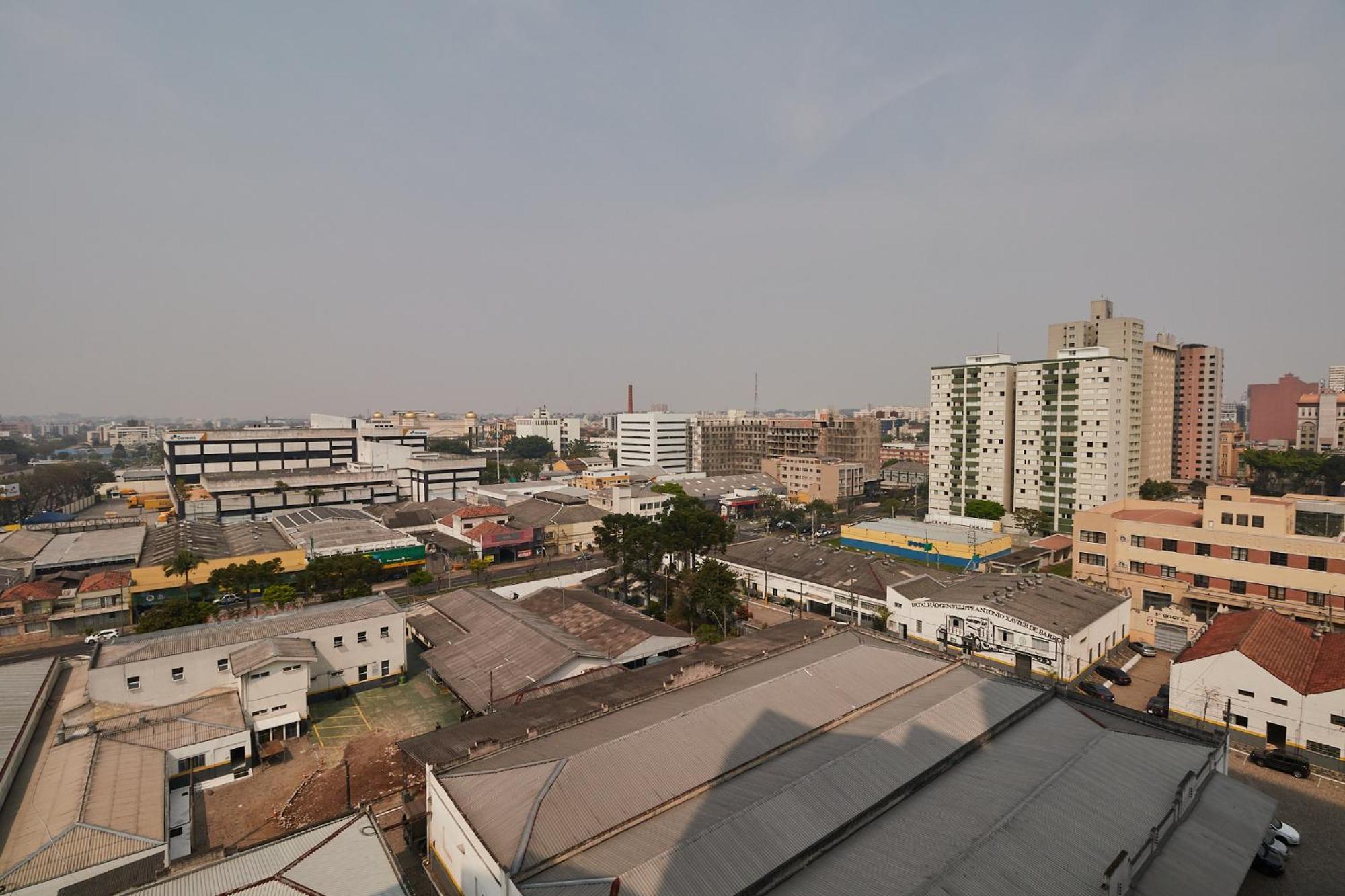 Estudio Aconchegante No Centro De Curitiba - Ar Condicio E Localizacao Perfeita! Zewnętrze zdjęcie